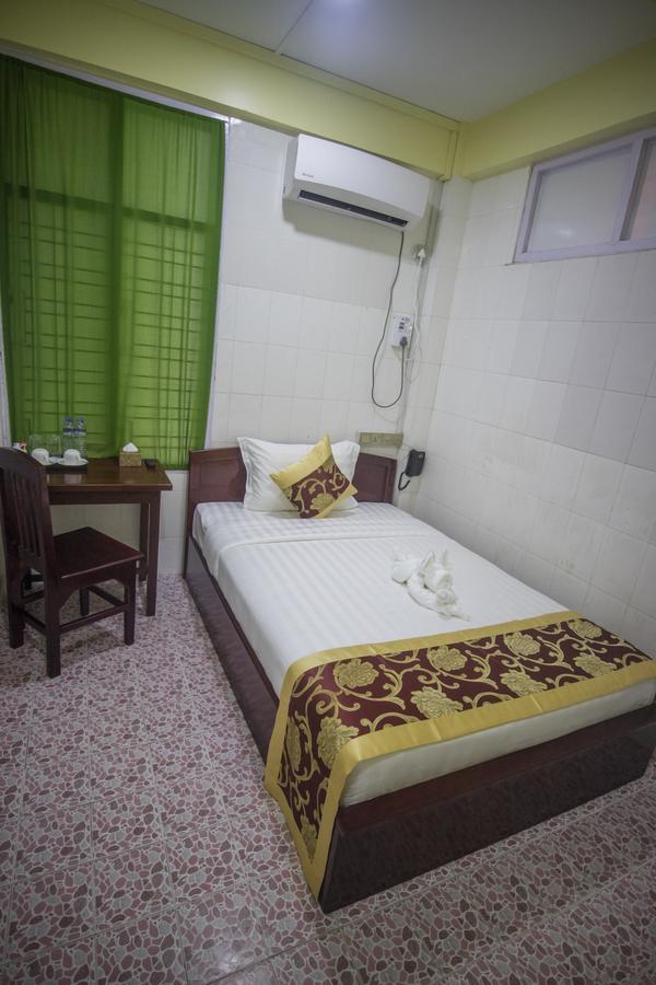 โกลเดน กัม-คิโน โฮเทล มัณฑะเลย์ Hotel ภายนอก รูปภาพ